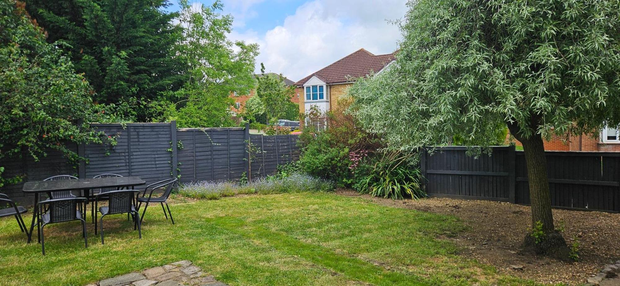 Potter'S Escape-Walking Distance From The Studios! Abbots Langley Eksteriør bilde